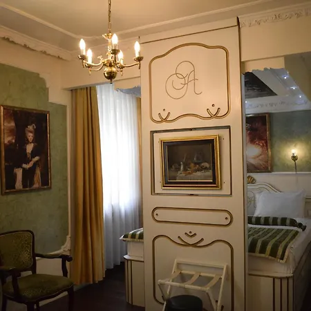 Отель Queen's Astoria Design Белград